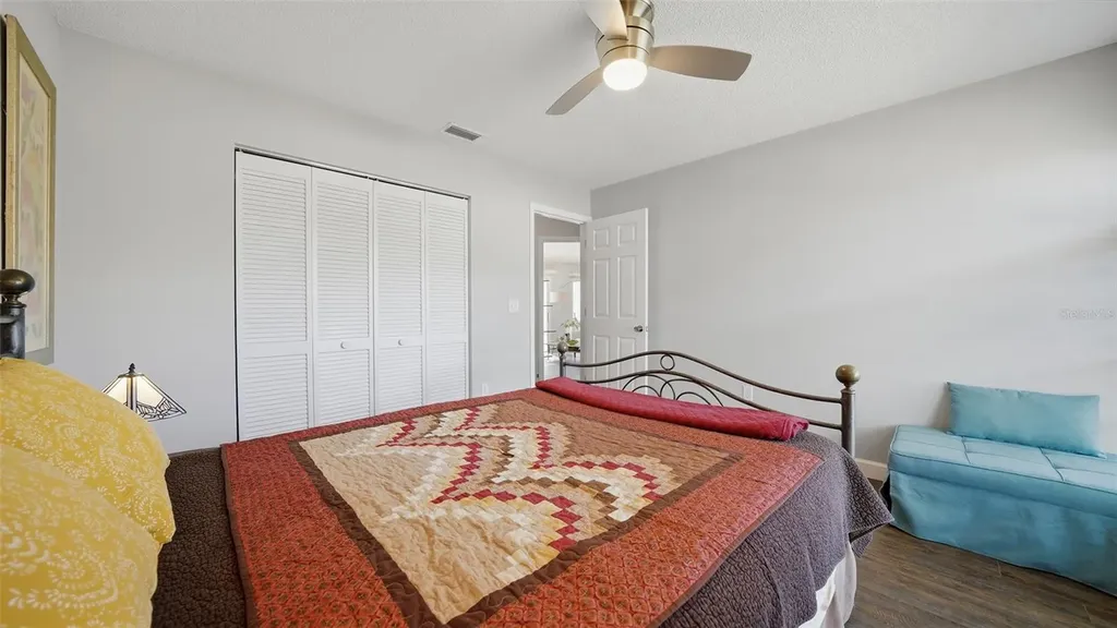 4668 Hamlets Grove Drive Sarasota FL 34235