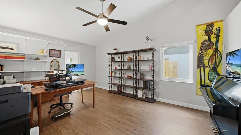 4668 Hamlets Grove Drive Sarasota FL 34235