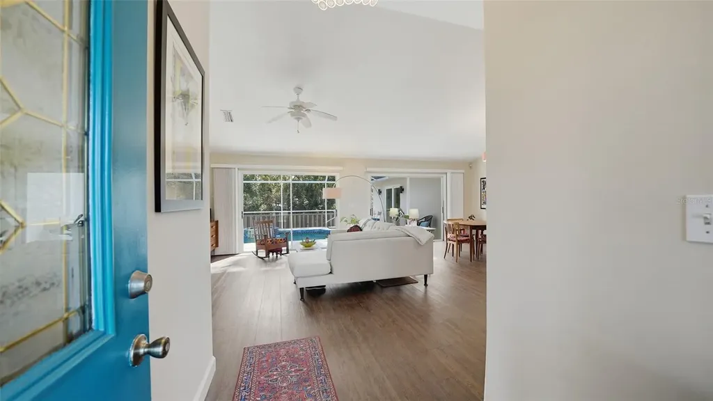 4668 Hamlets Grove Drive Sarasota FL 34235