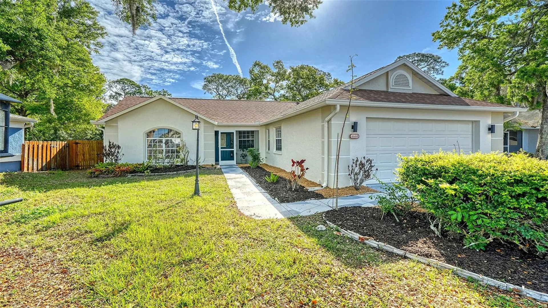4668 Hamlets Grove Drive Sarasota FL 34235