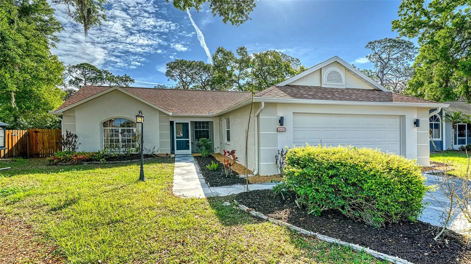 4668 Hamlets Grove Drive Sarasota FL 34235