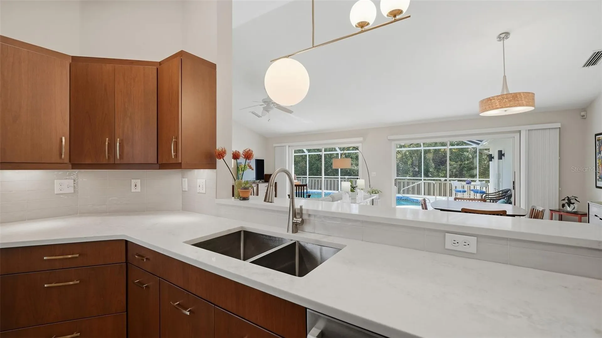 4668 Hamlets Grove Drive Sarasota FL 34235