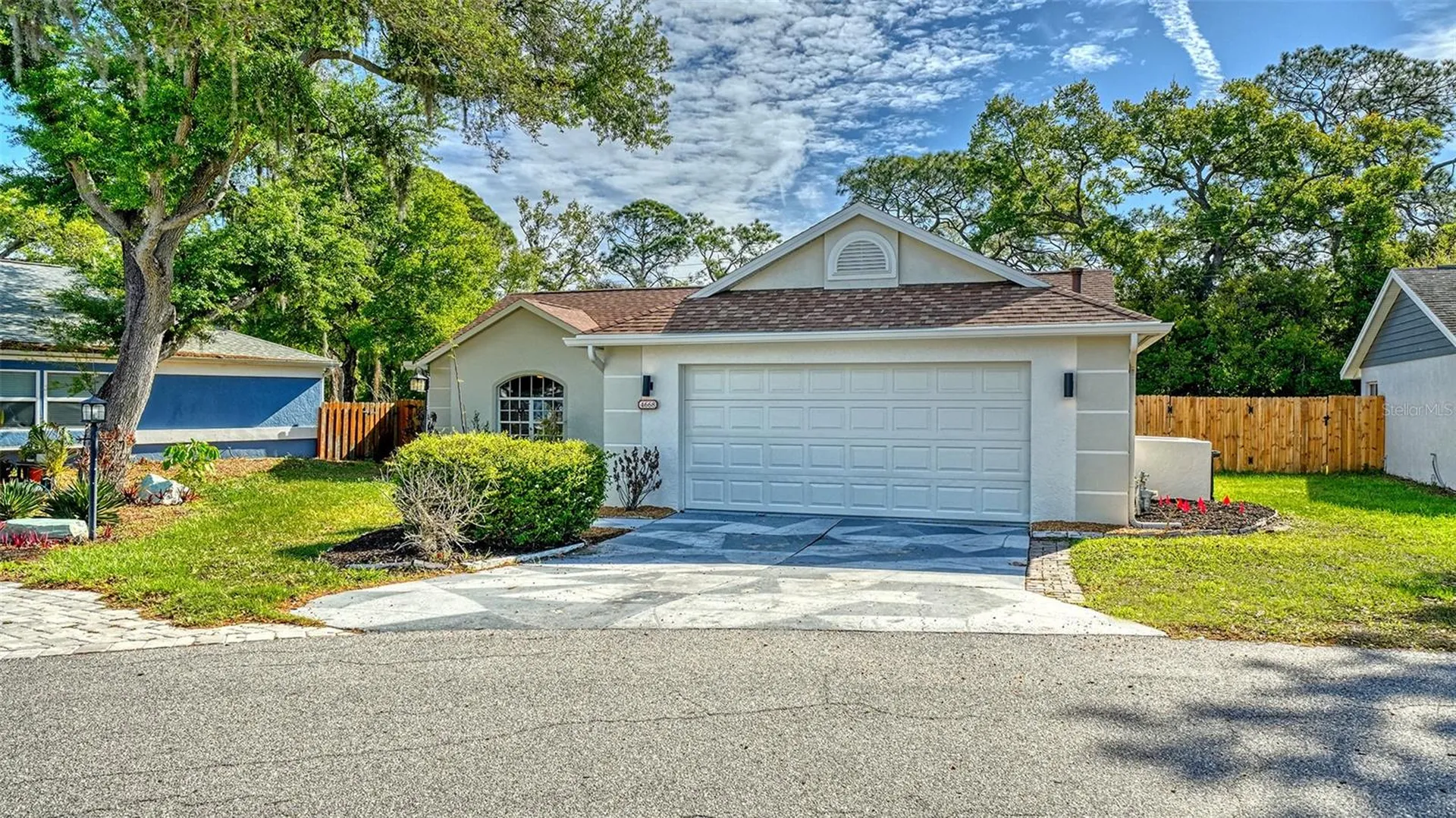 4668 Hamlets Grove Drive Sarasota FL 34235