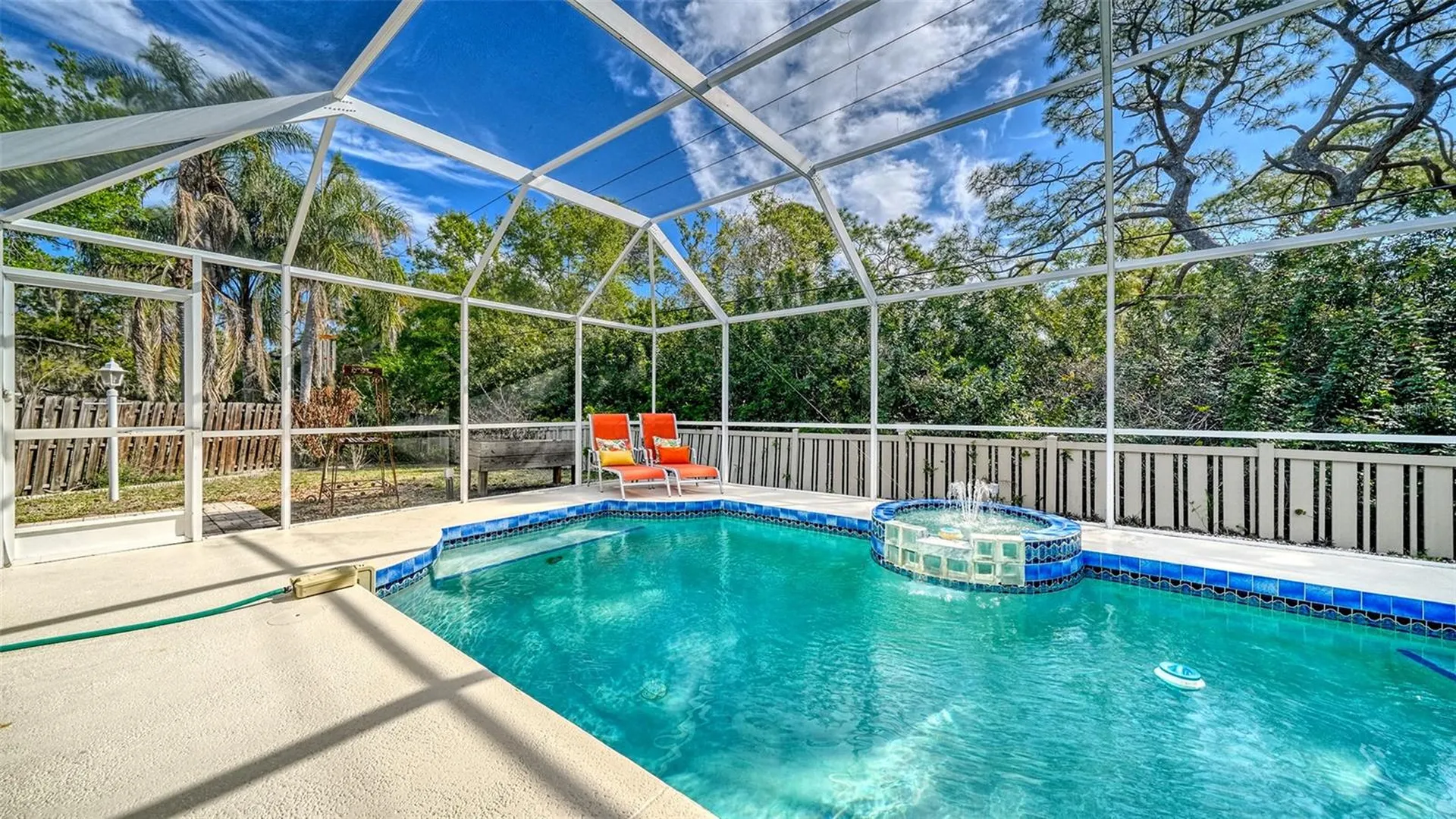 4668 Hamlets Grove Drive Sarasota FL 34235