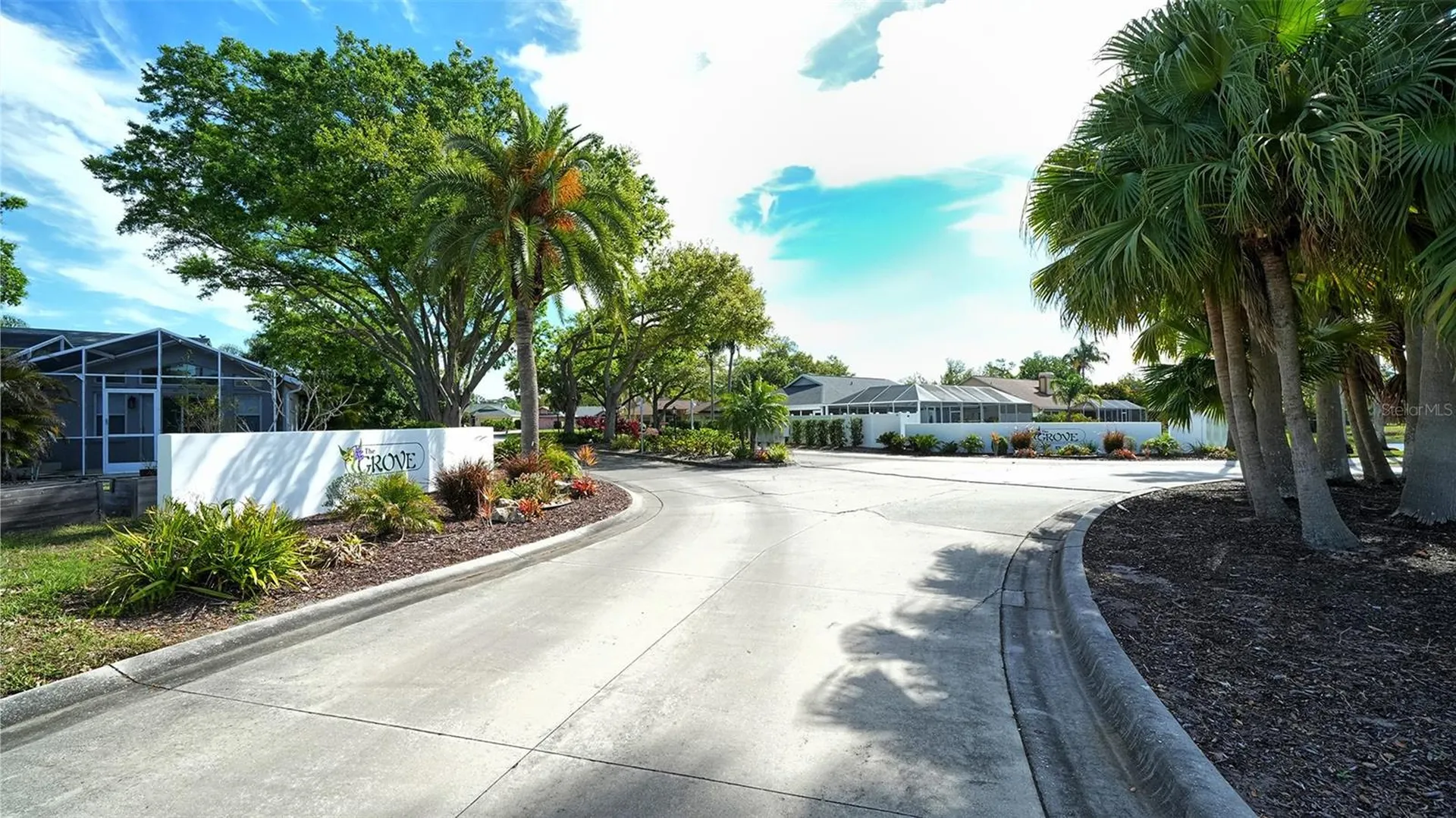 4668 Hamlets Grove Drive Sarasota FL 34235