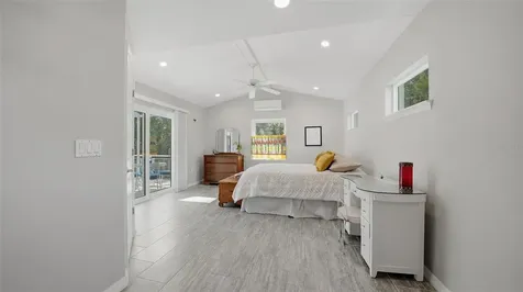 4668 Hamlets Grove Drive Sarasota FL 34235