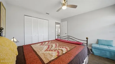 4668 Hamlets Grove Drive Sarasota FL 34235