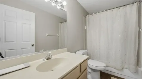 4668 Hamlets Grove Drive Sarasota FL 34235