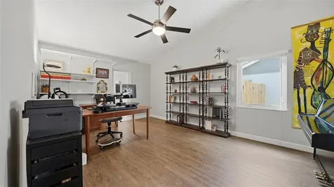 4668 Hamlets Grove Drive Sarasota FL 34235