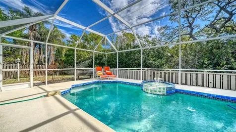 4668 Hamlets Grove Drive Sarasota FL 34235