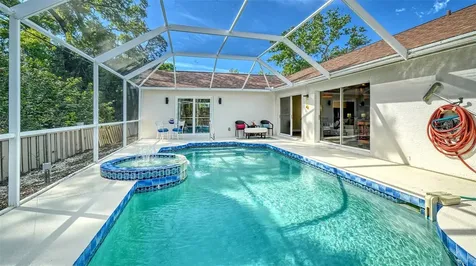 4668 Hamlets Grove Drive Sarasota FL 34235
