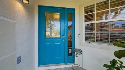 4668 Hamlets Grove Drive Sarasota FL 34235