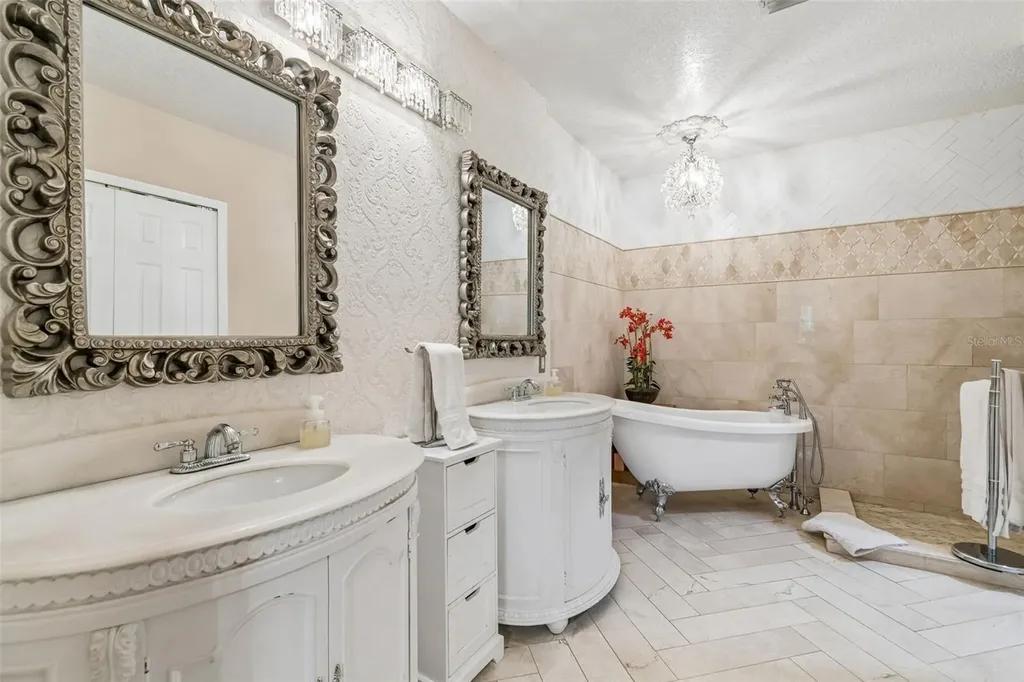 9407 Chart House Court Riverview FL 33578