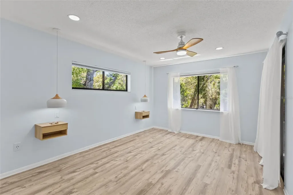 1636 Brookhouse Drive Sarasota FL 34231