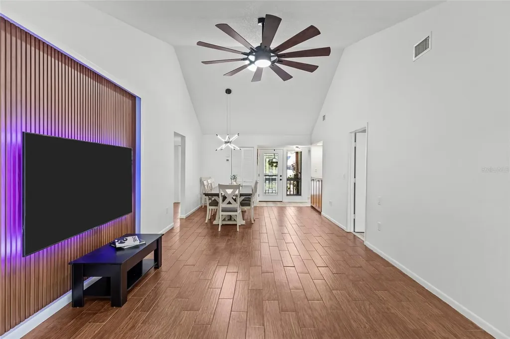 1636 Brookhouse Drive Sarasota FL 34231