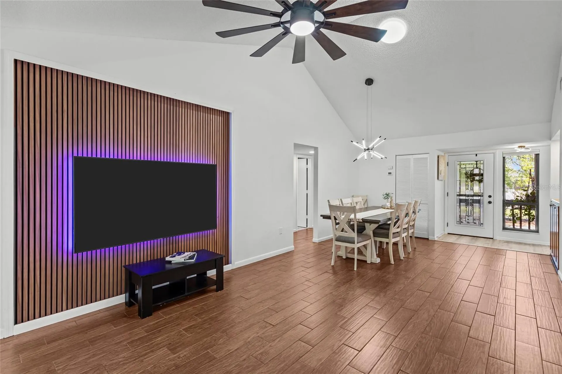 1636 Brookhouse Drive Sarasota FL 34231