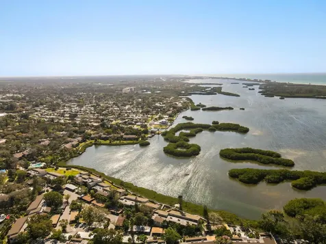 1636 Brookhouse Drive Sarasota FL 34231