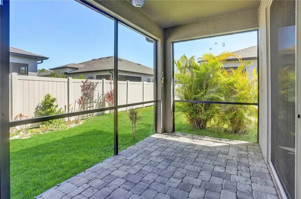 8544 Cache Drive Sarasota FL 34240