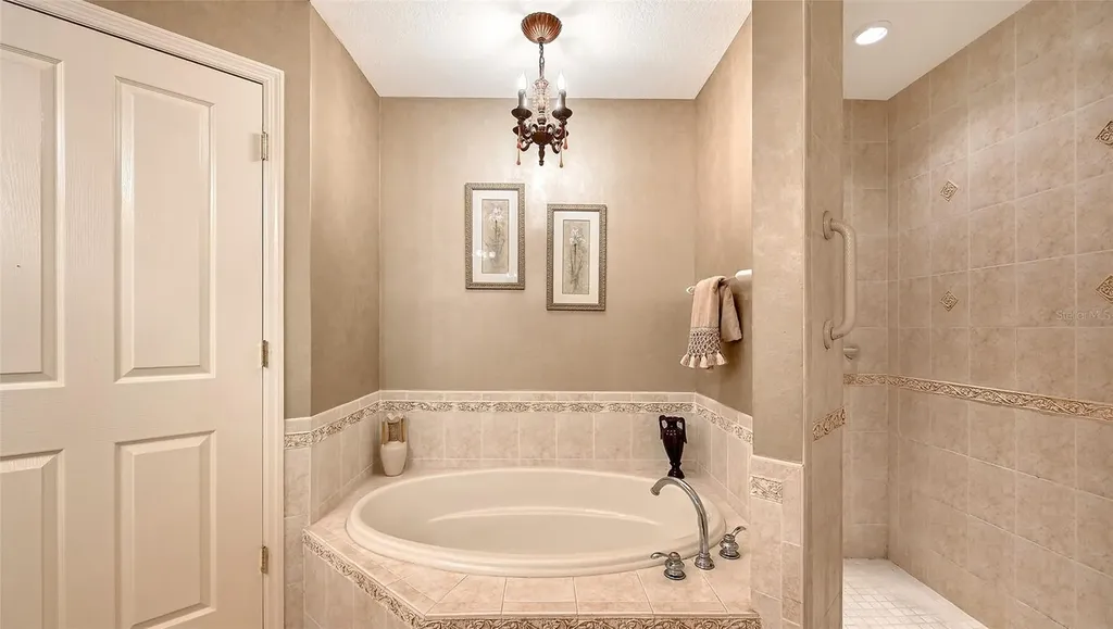 5255 Bouchard Circle Sarasota FL 34238