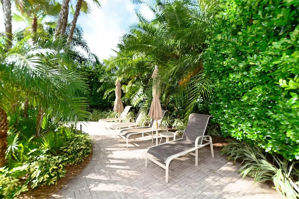 5255 Bouchard Circle Sarasota FL 34238