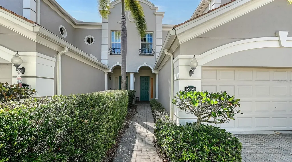 5255 Bouchard Circle Sarasota FL 34238