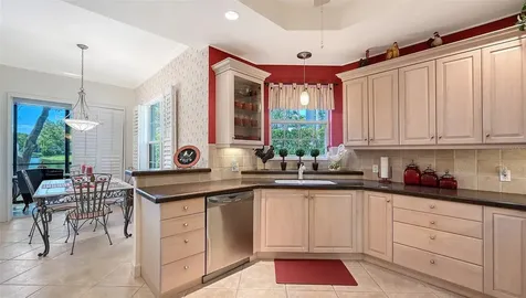 5255 Bouchard Circle Sarasota FL 34238
