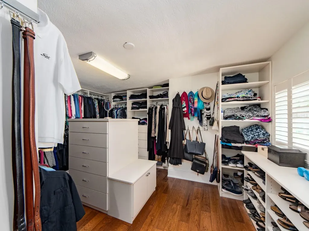 707 Snug Island Clearwater Beach FL 33767