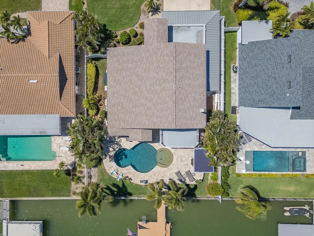 707 Snug Island Clearwater Beach FL 33767