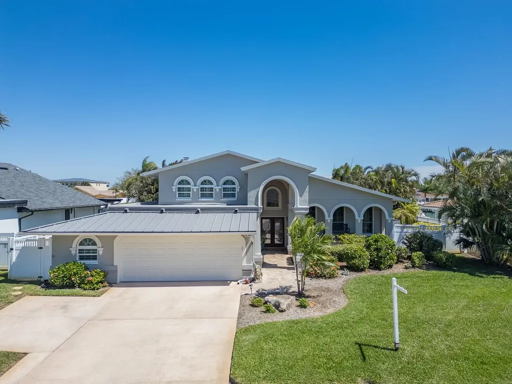 707 Snug Island Clearwater Beach FL 33767
