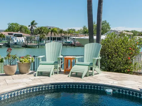 707 Snug Island Clearwater Beach FL 33767