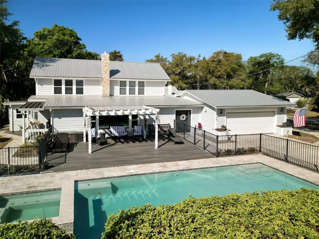 428 N Riverside Drive Edgewater FL 32132