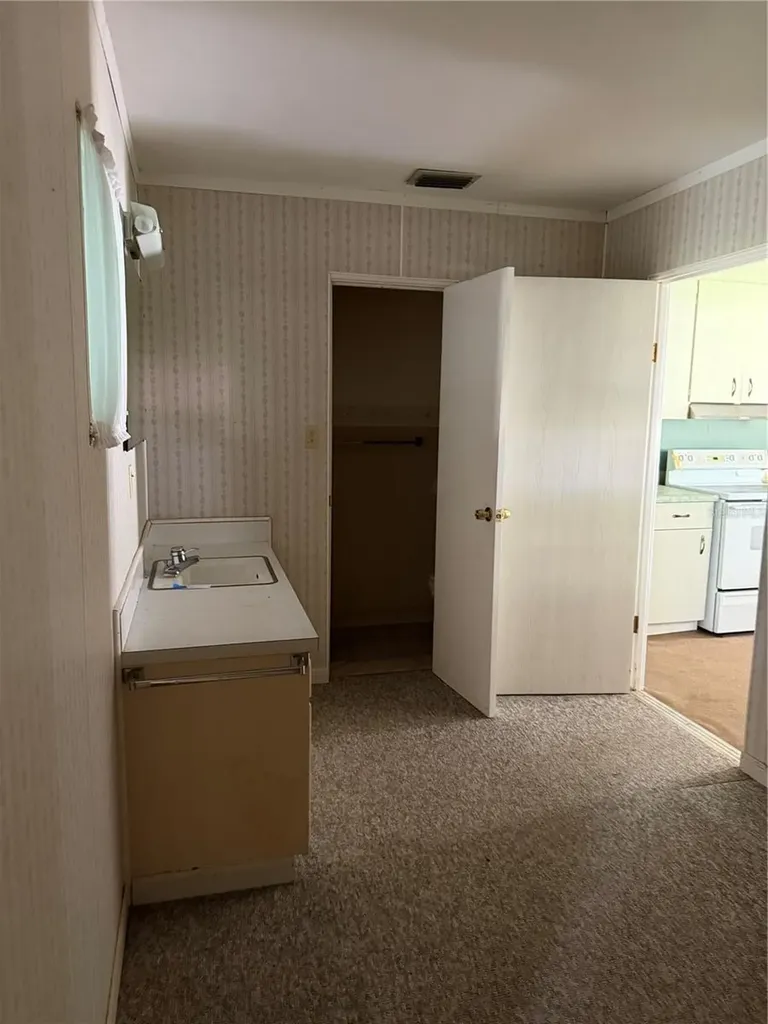1508 Orange Avenue Tavares FL 32778