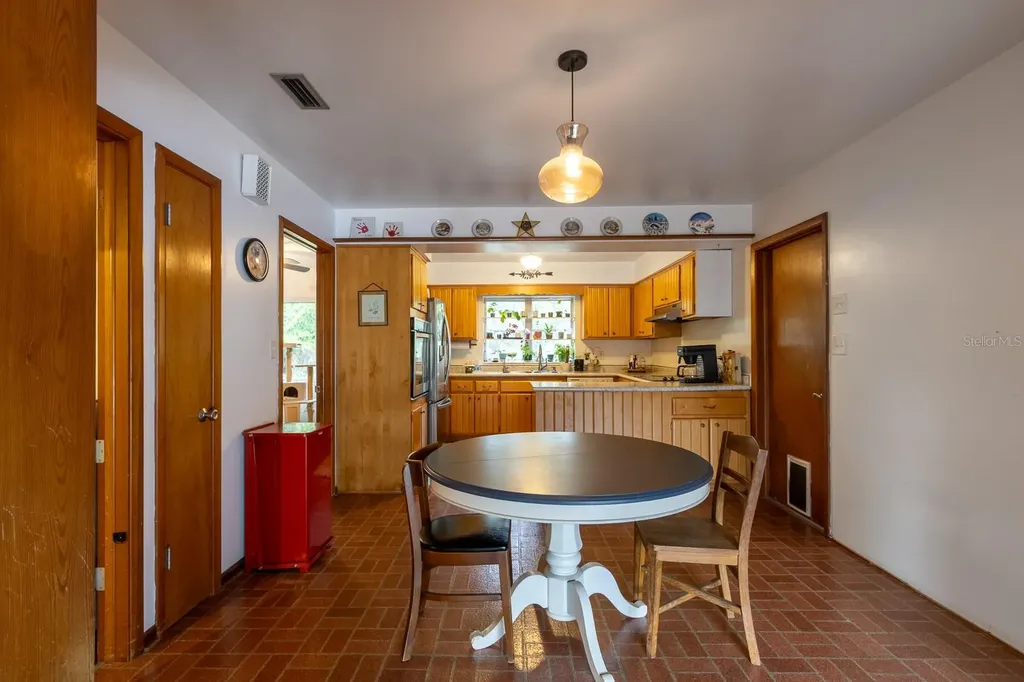 1303 NW 31st Street Gainesville FL 32605