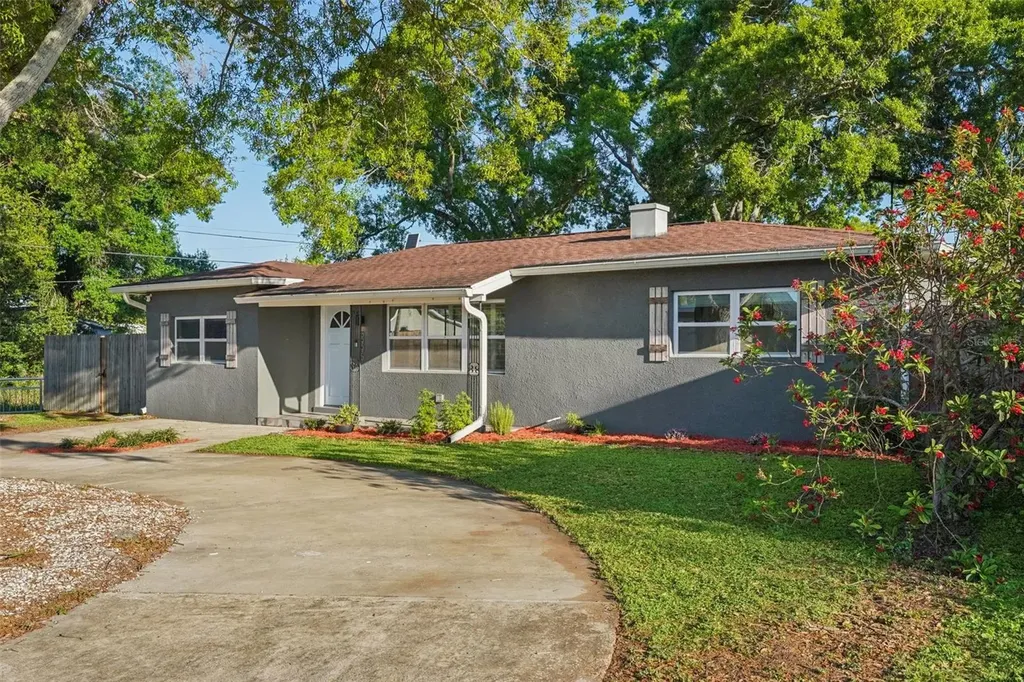 5995 44th Avenue N St Petersburg FL 33709