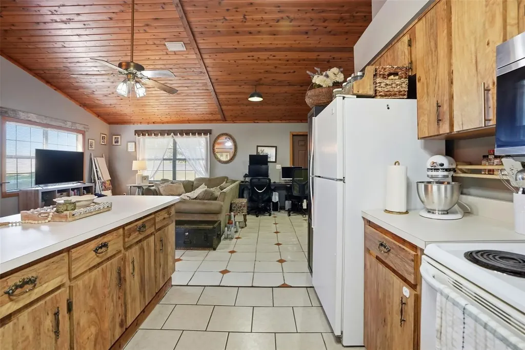 33241 Westwood Drive Dade City FL 33523