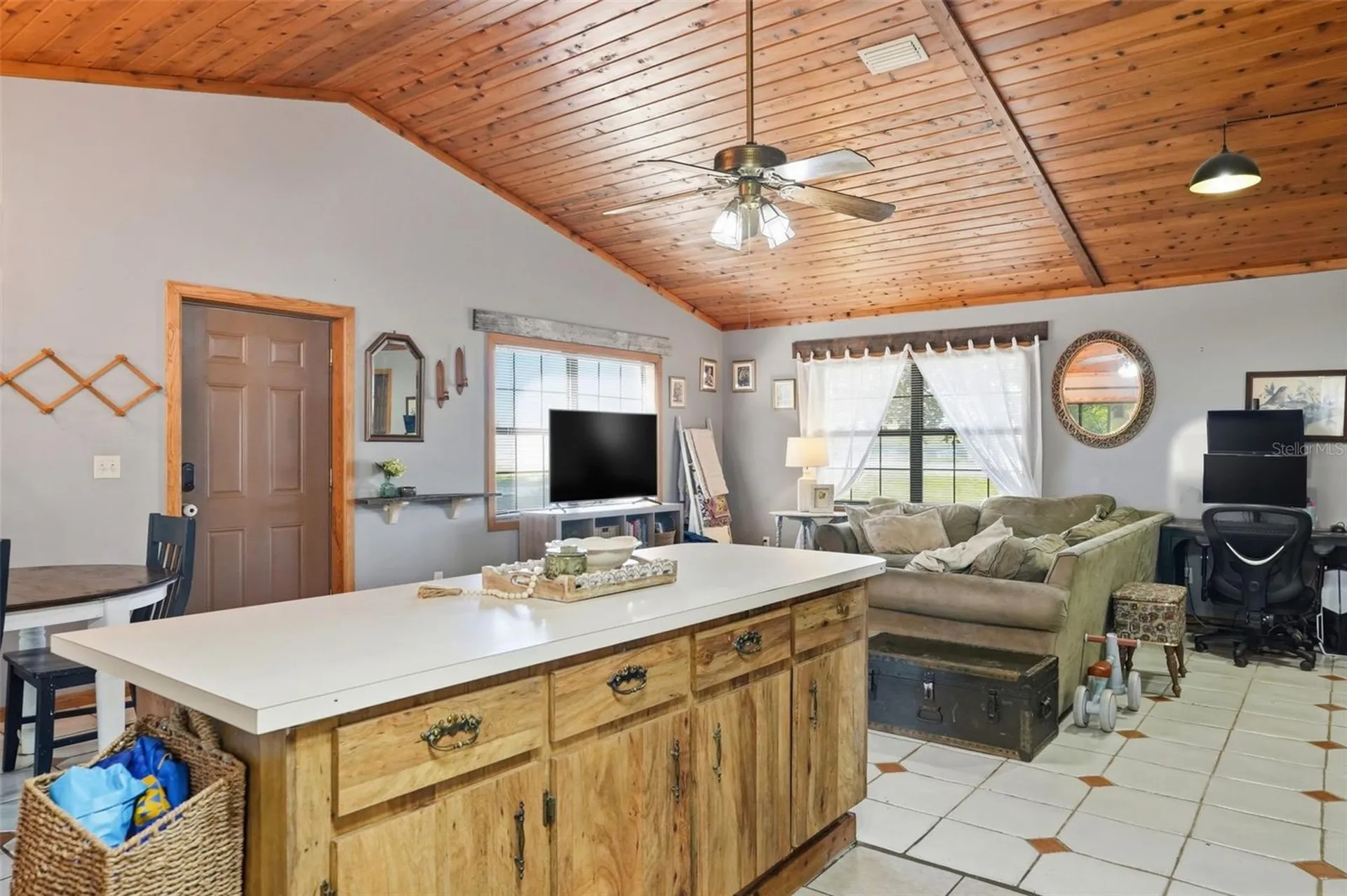 33241 Westwood Drive Dade City FL 33523