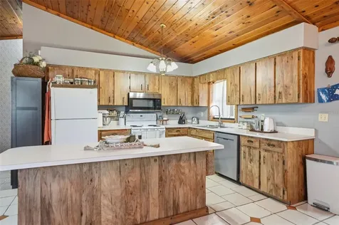 33241 Westwood Drive Dade City FL 33523