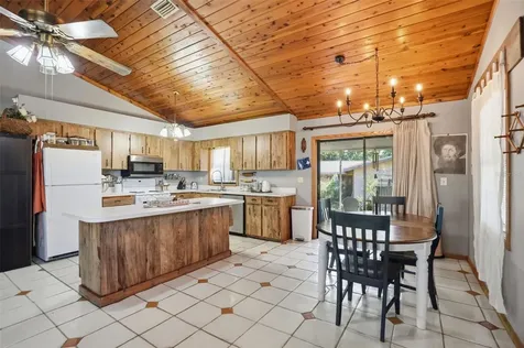 33241 Westwood Drive Dade City FL 33523