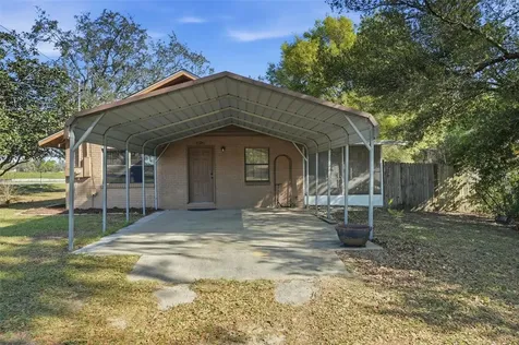 33241 Westwood Drive Dade City FL 33523
