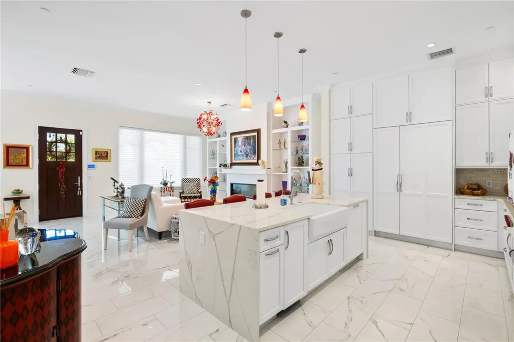 1 Palm Terrace Belleair FL 33756