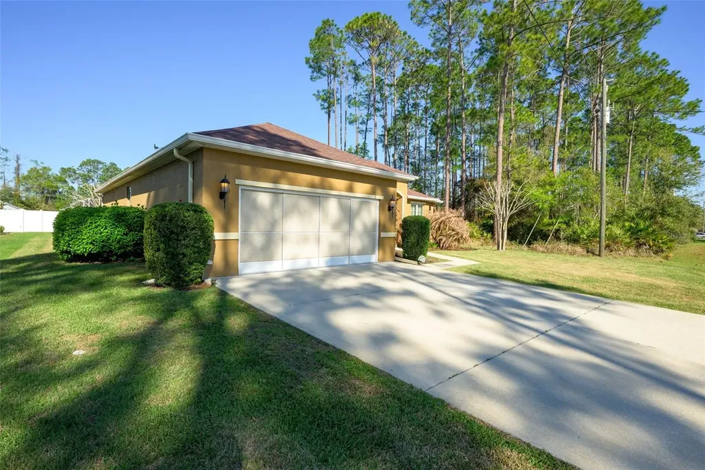 3 Lake Charles Place Palm Coast FL 32137