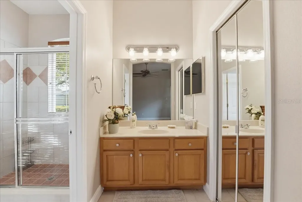 10926 Woodchase Circle Orlando FL 32836
