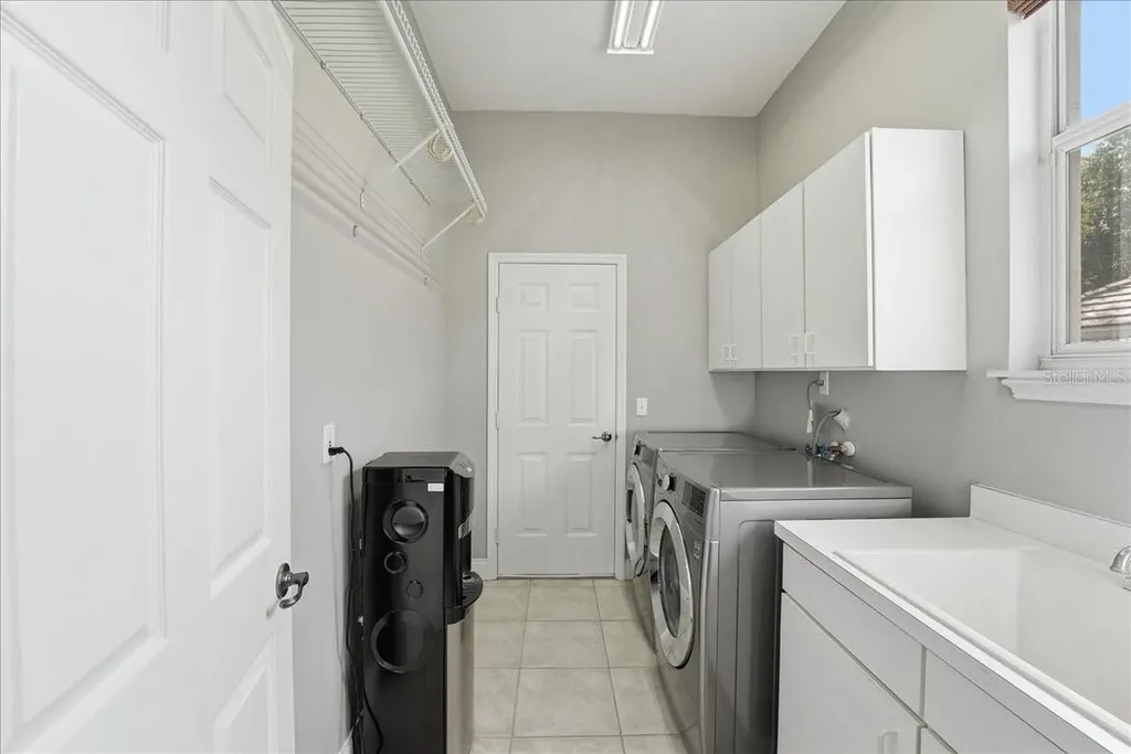 10926 Woodchase Circle Orlando FL 32836