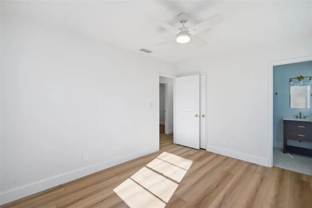 3805 W Pearl Avenue Tampa FL 33611