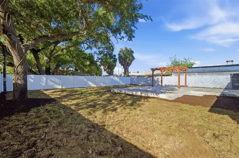 3805 W Pearl Avenue Tampa FL 33611