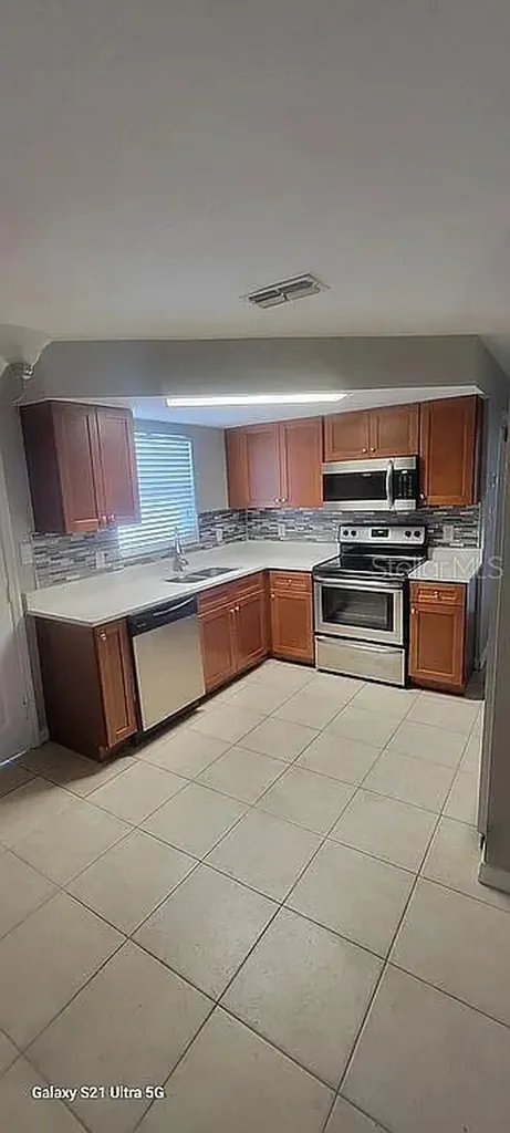 9901 Woodstock Lane Port Richey FL 34668
