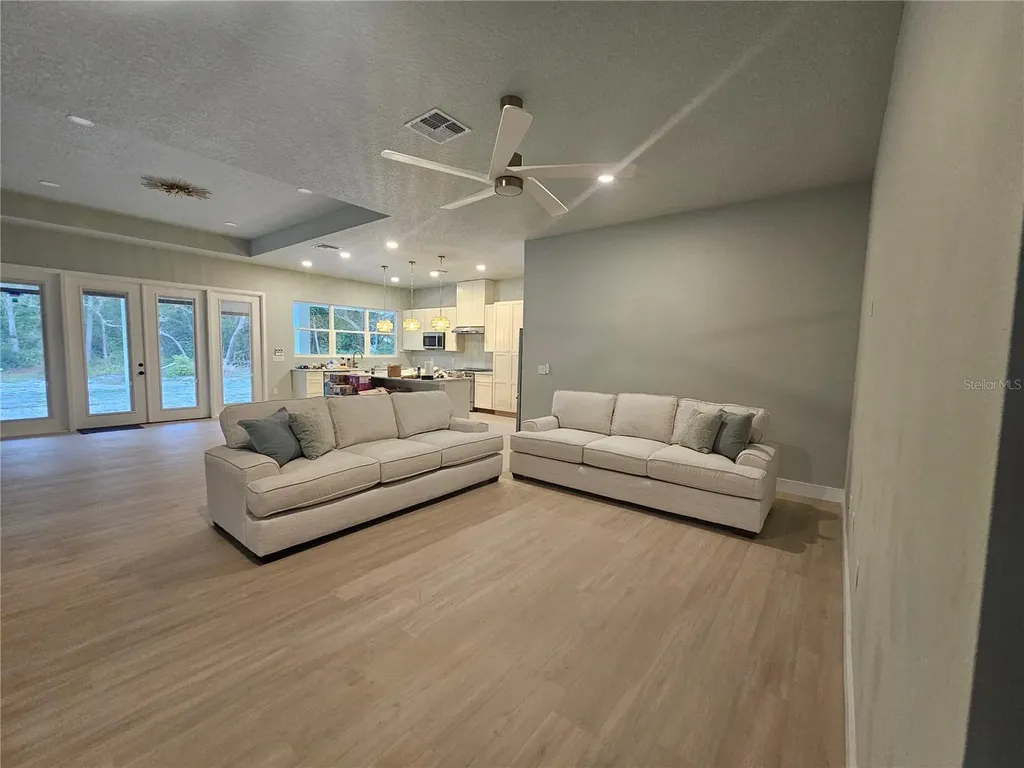 2410 Lake Tiny Road Deltona FL 32738