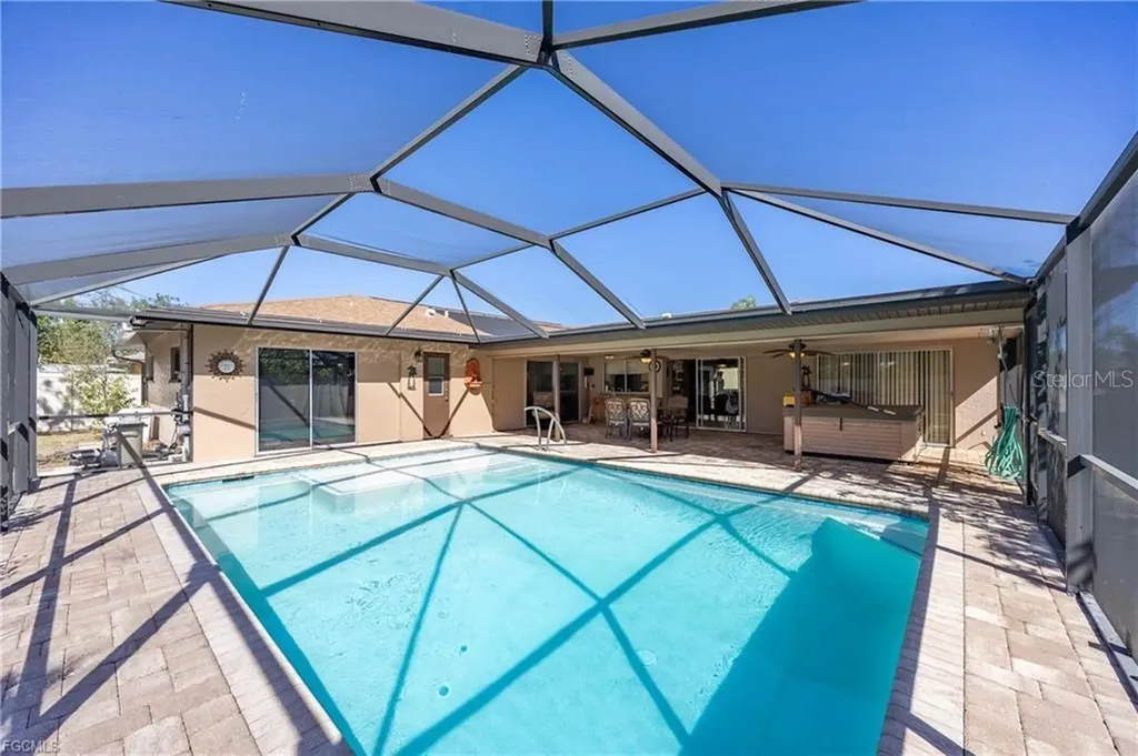 1314 SE 43rd Terrace Cape Coral FL 33904