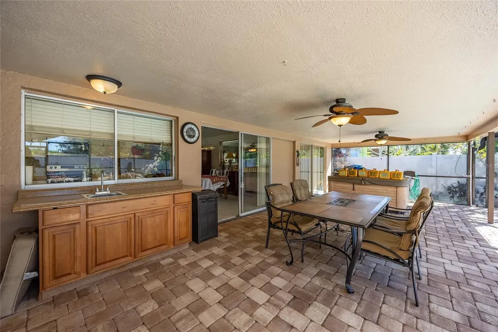 1314 SE 43rd Terrace Cape Coral FL 33904