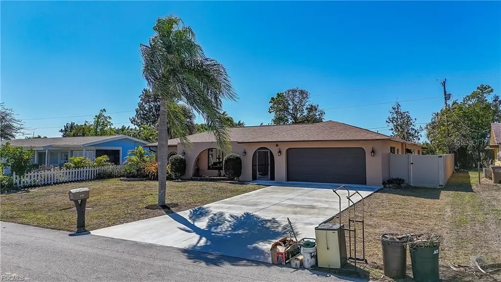 1314 SE 43rd Terrace Cape Coral FL 33904
